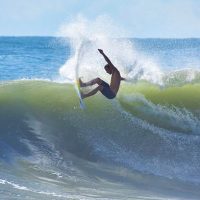 09.11.2018-SurfersTakeAdvantageOfSurfBeforeFlorenceApproachesjpg-2