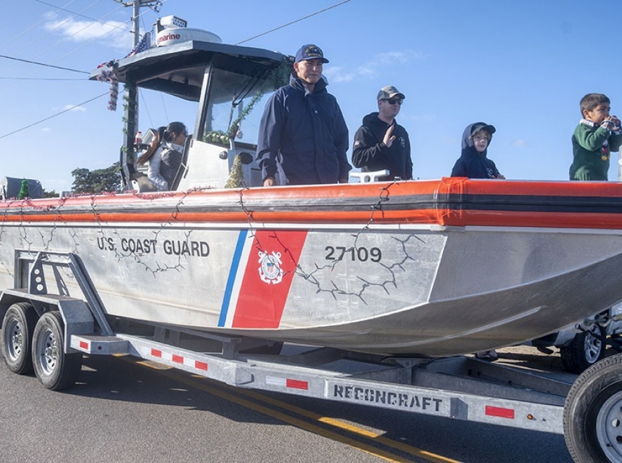 2022 Hatteras Christmas Parade in Photos... WITH SLIDESHOW Island