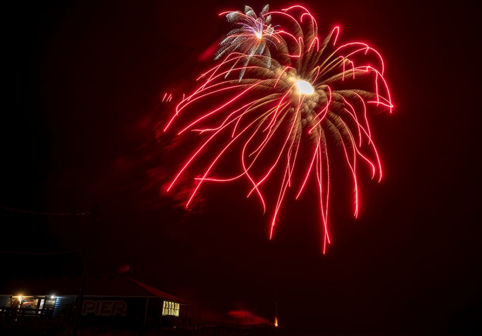 Avon Fireworks Return With A Bang On July 4 WITH SLIDESHOW Island   DSC 6997 960x670 C 