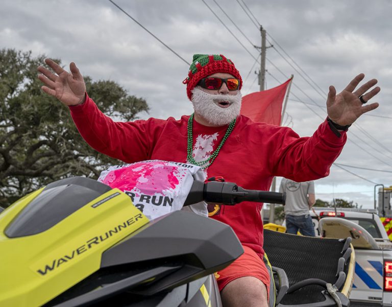2023 Hatteras Christmas Parade in Photos… WITH SLIDESHOW Island Free