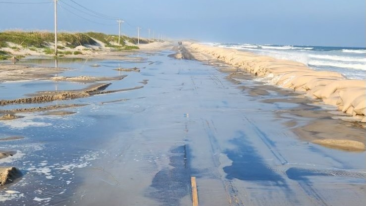 Ocracoke High Tide Sat evening