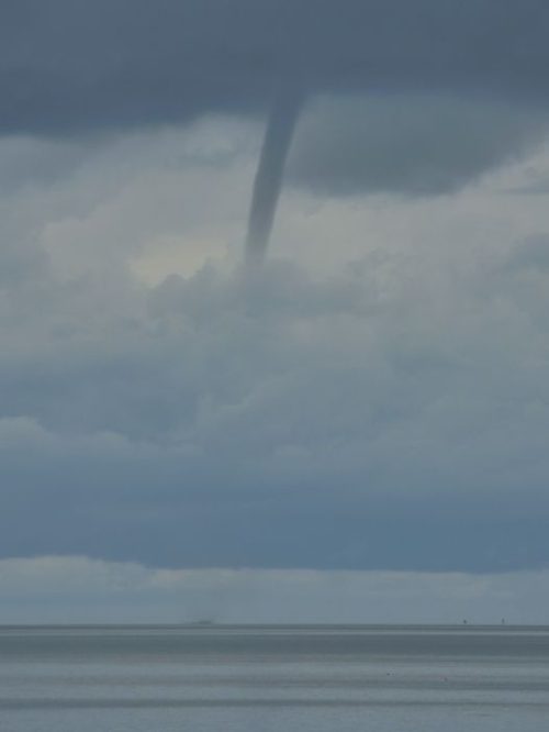 Waterspout spotted off of Hatteras Island on Monday afternoon | Island ...