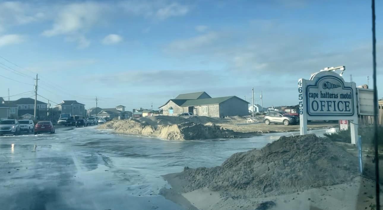 Ocean flooding was reported Saturday morning; Coastal flooding and high surf warning valid until Sunday